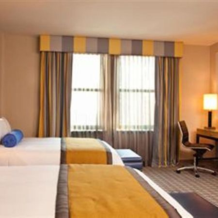 The Latham Hotel - Downtown Philadelphia Room photo